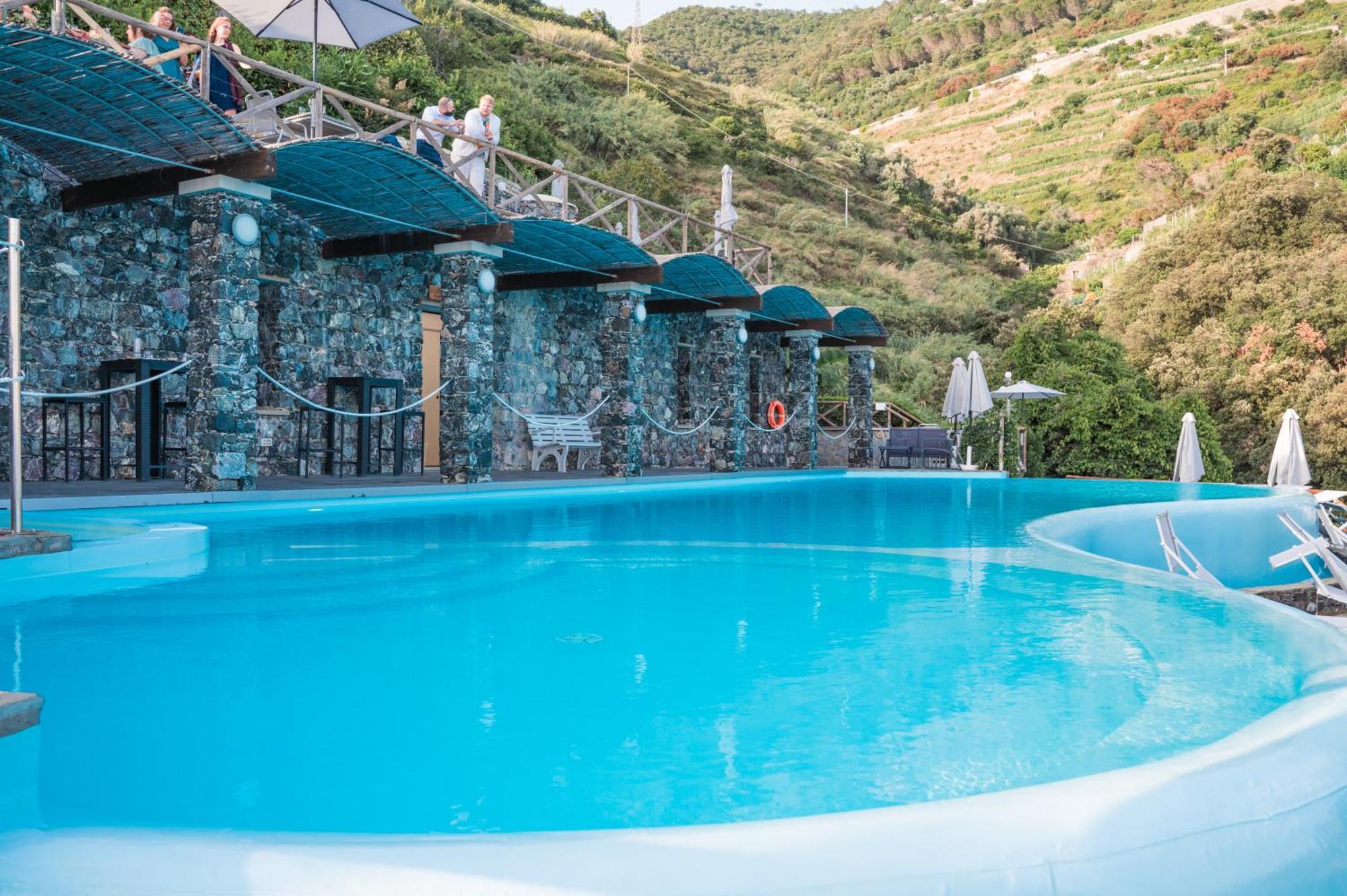 Hotel Porto Roca Монтероссо-аль-Маре Екстер'єр фото