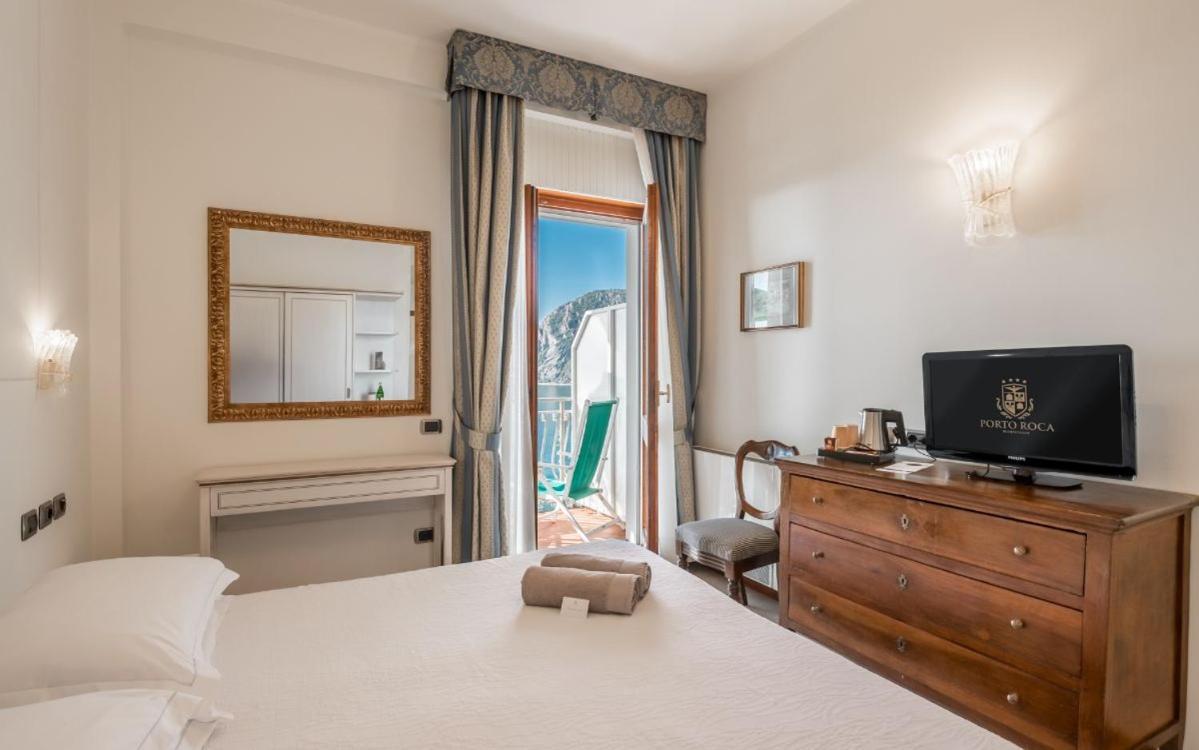 Hotel Porto Roca Монтероссо-аль-Маре Екстер'єр фото