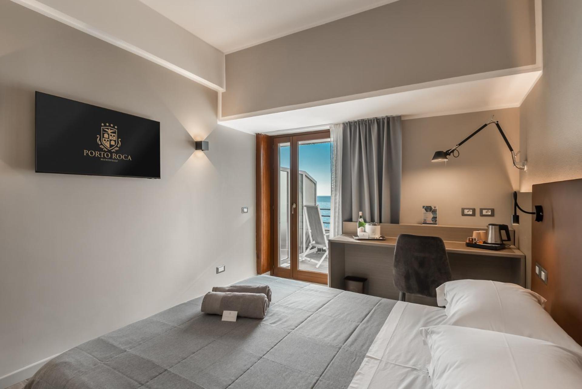 Hotel Porto Roca Монтероссо-аль-Маре Екстер'єр фото